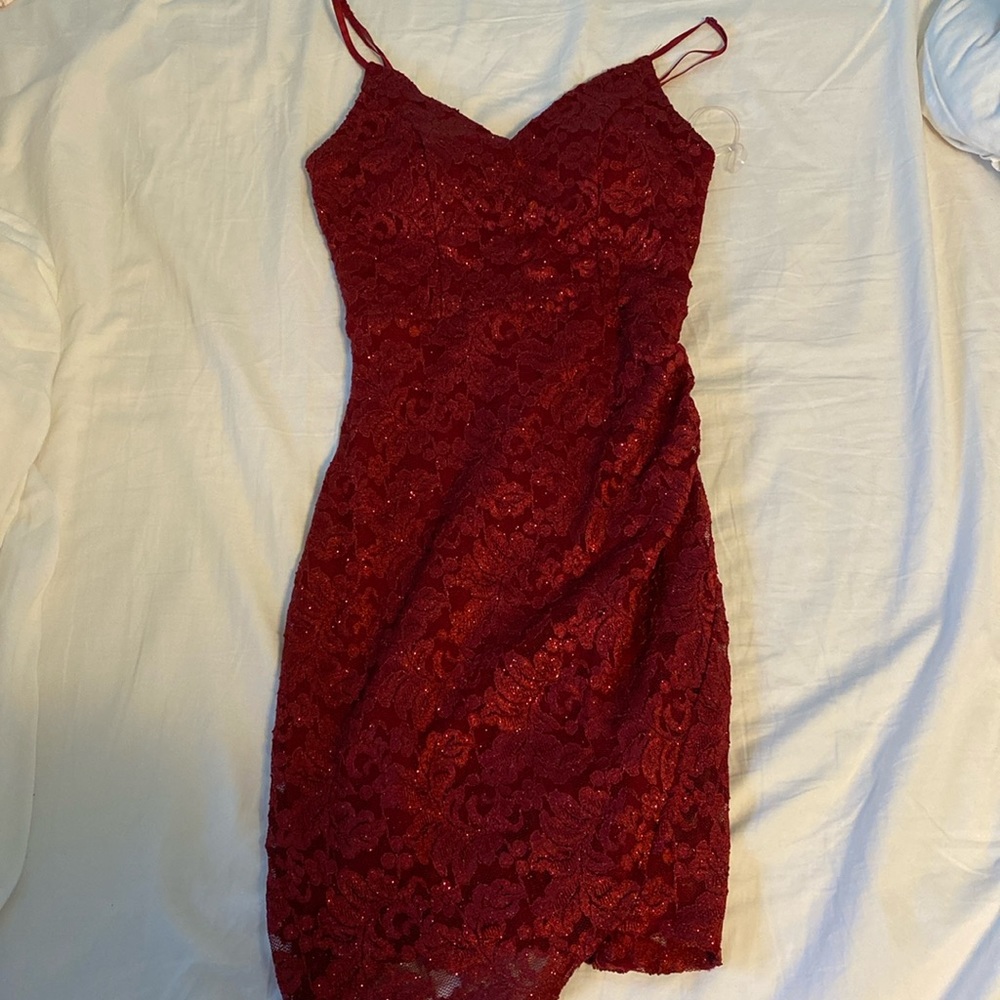 MINI RED GLITTER FORMAL DRESS SIZE MEDIUM (MACYS)